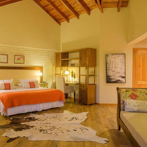 Casona Del Alto Hotel San Martin de los Andes Exterior photo