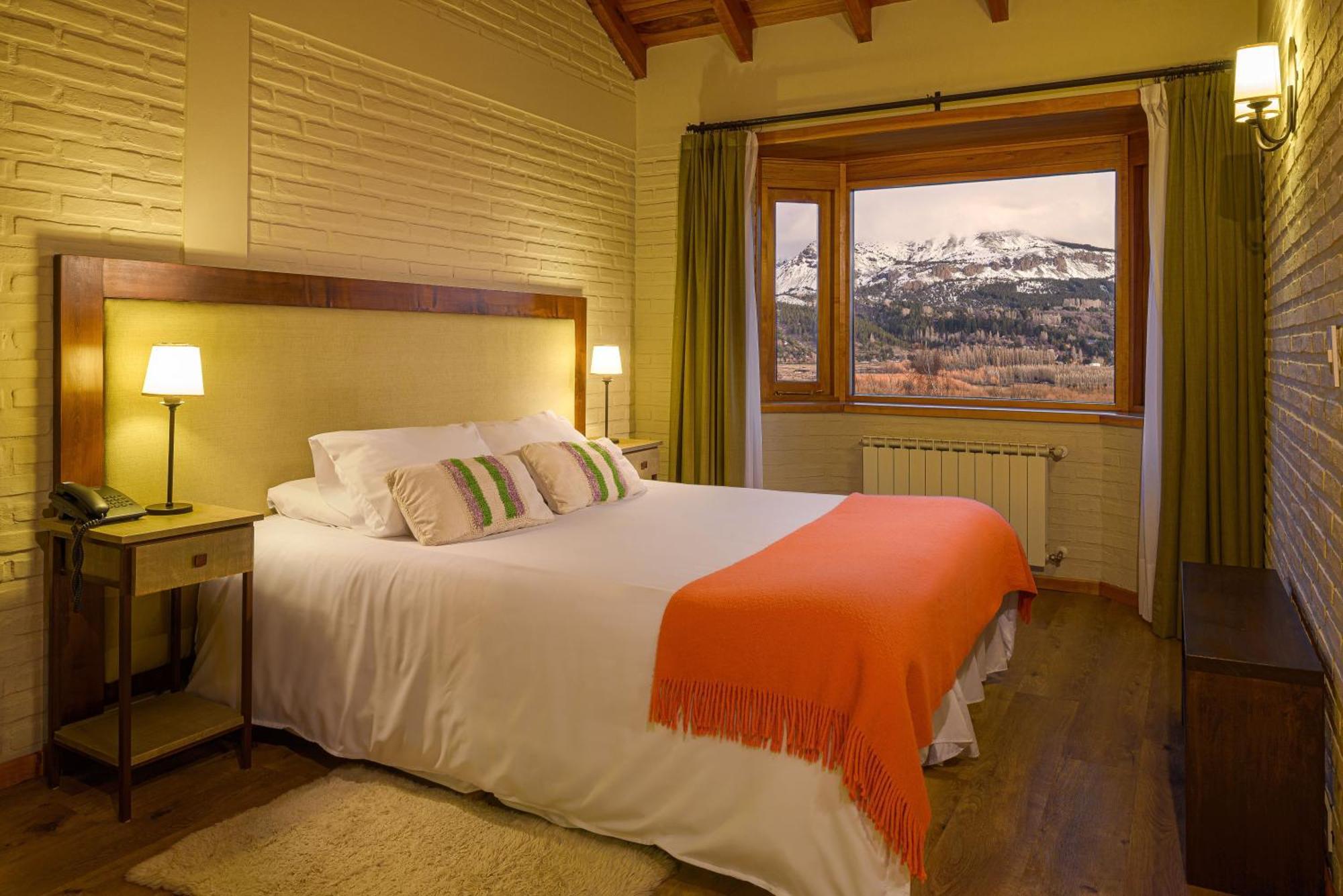 Casona Del Alto Hotel San Martin de los Andes Exterior photo